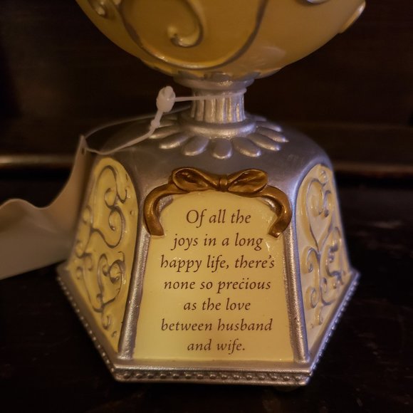 Porcellan Egg Anniversary Music Box - Picture 6 of 6